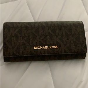 NWT Michael Kors Wallet